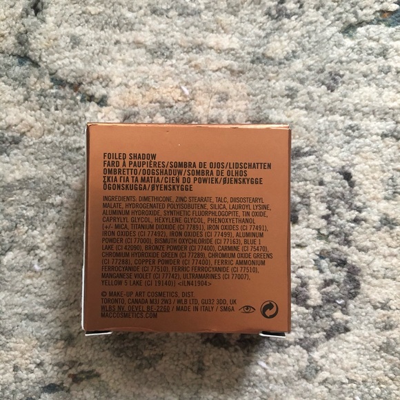 MAC Cosmetics foiled shadow - Picture 4 of 9